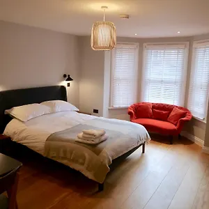  Apartment Stylish Apartment, Ensuite, Kitchenette